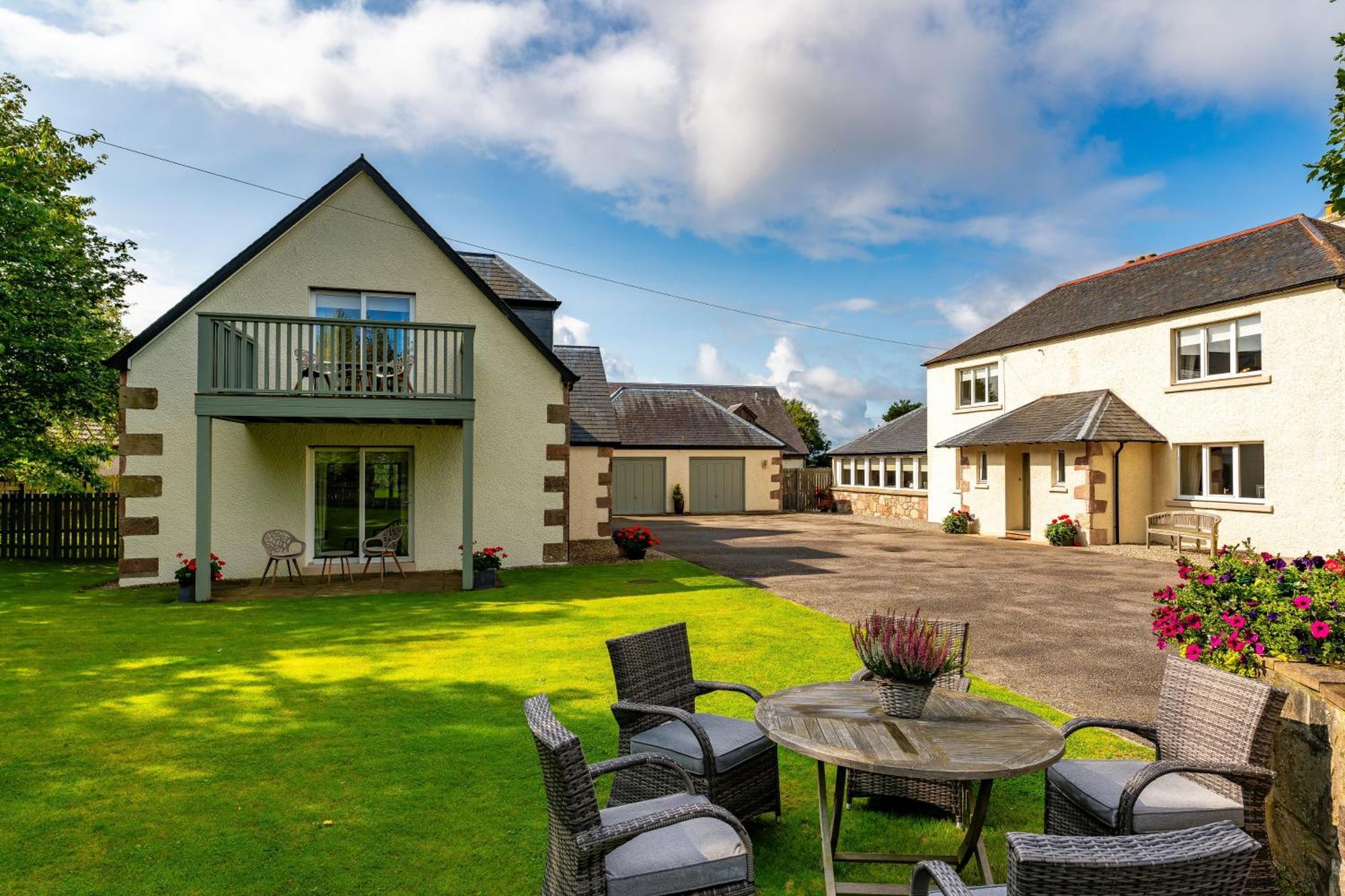 Sandown House Hotel Nairn Exterior photo
